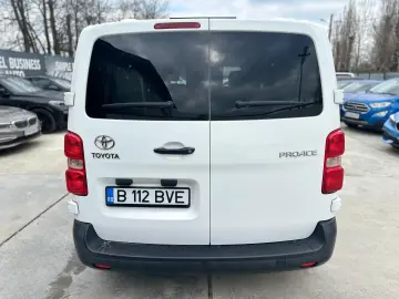 Toyota Proace 8 1 1.5 D-4D 120 CP Euro 6d
