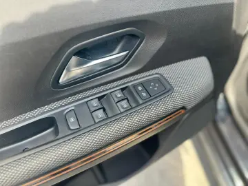 Dacia Sandero Stepway Comfort 1.0 TCe 90CP Euro 6