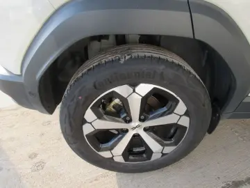 DACIA DUSTER 1.6 HEV 140 Journey