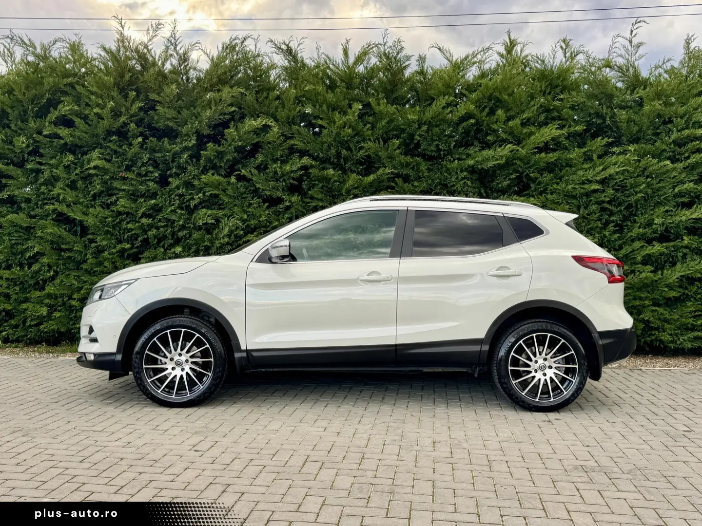 NISSAN QASHQAI Tekna Plus 1.3 tce 140cp 76.000 km