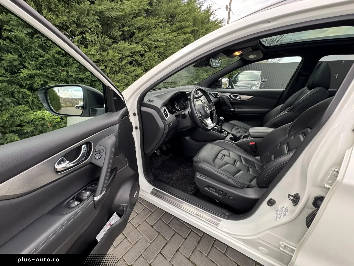 NISSAN QASHQAI Tekna Plus 1.3 tce 140cp 76.000 km