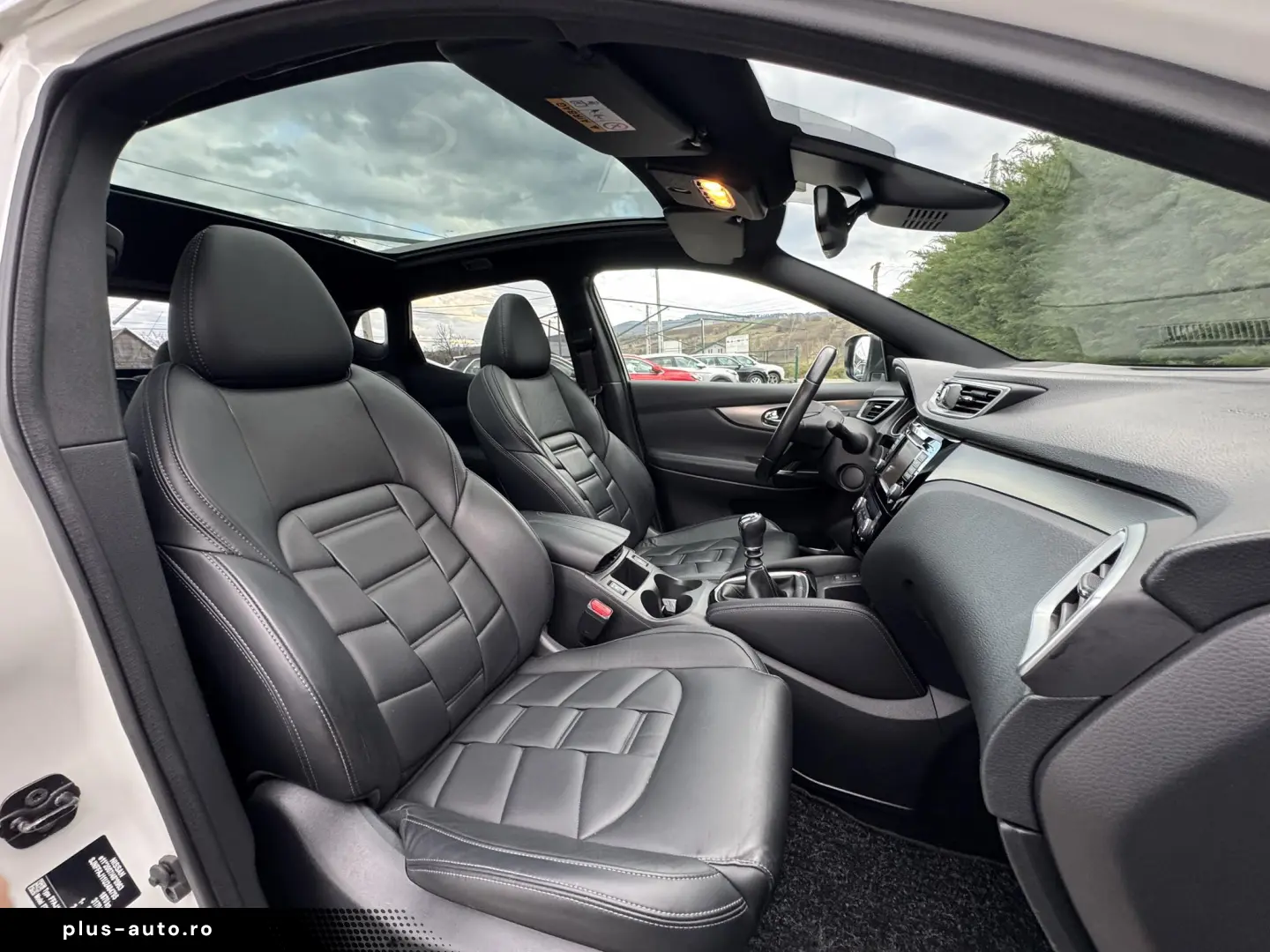 NISSAN QASHQAI Tekna Plus 1.3 tce 140cp 76.000 km