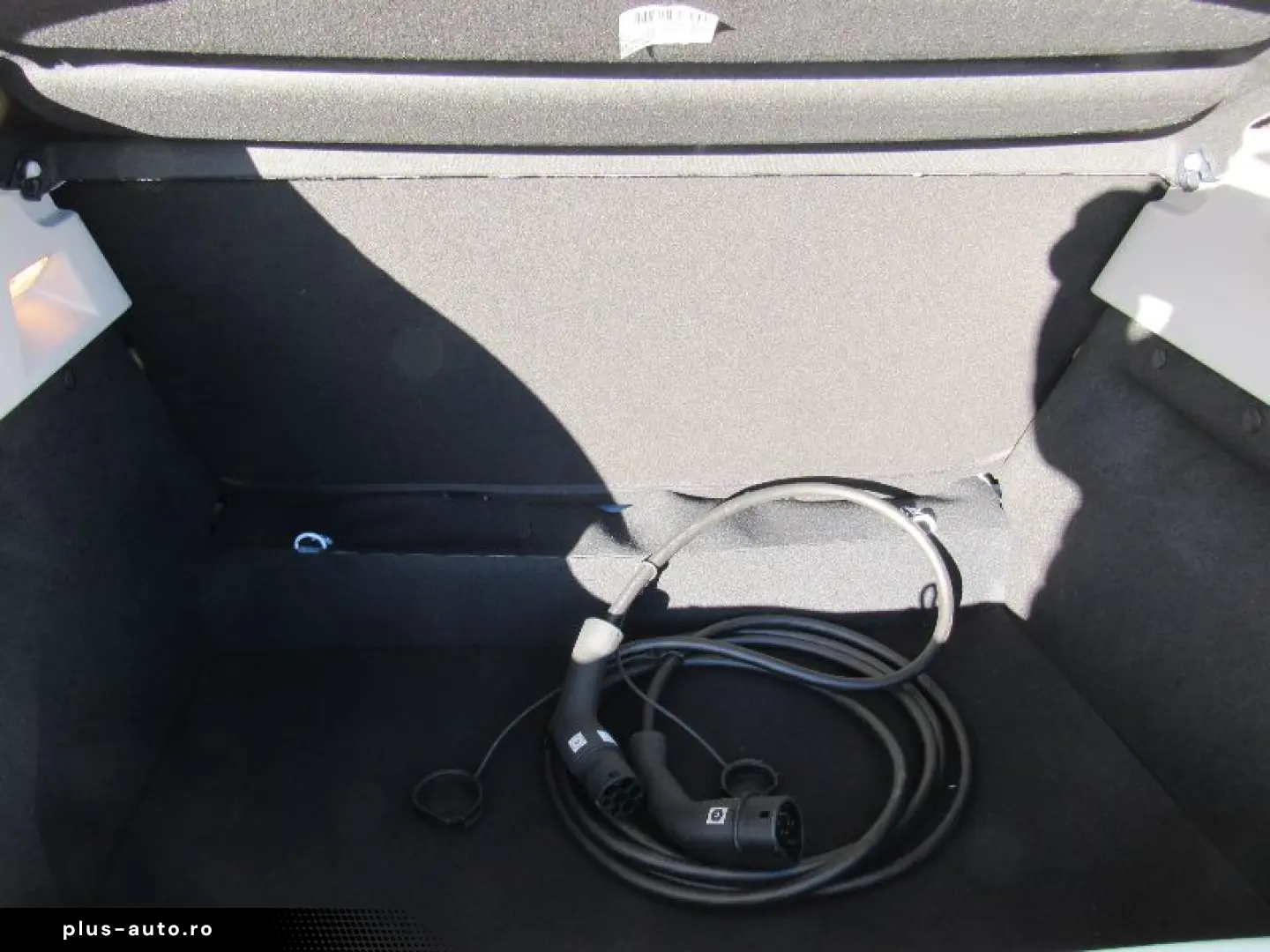 RENAULT ZOE Z.E. 50 R110 equilibre