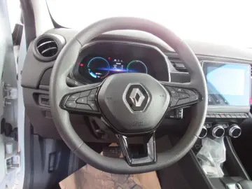 RENAULT ZOE Z.E. 50 R110 equilibre