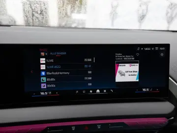 BMW X3 50i xDrive AHK STANDHZ PANO 360  LED NAVI M