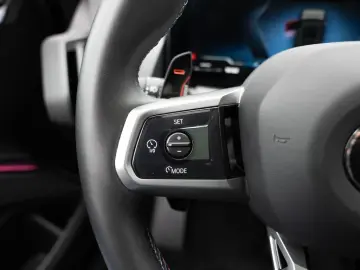 BMW X3 50i xDrive AHK STANDHZ PANO 360  LED NAVI M