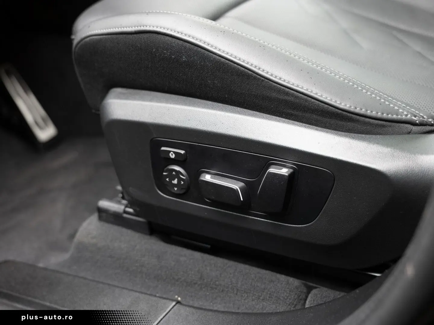 BMW X3 50i xDrive AHK STANDHZ PANO 360  LED NAVI M