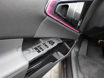 BMW X3 50i xDrive AHK STANDHZ PANO 360  LED NAVI M