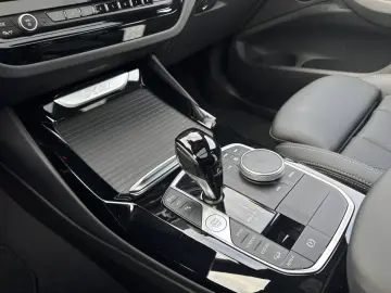 BMW X3 xDr 30iA M SPORT LivePr Laser StHz Pano 360