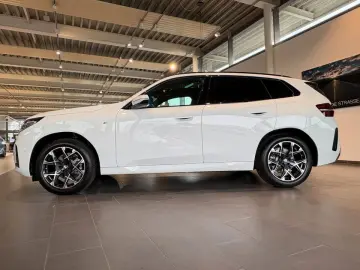 BMW X3 xDrive20 M-Sport Pano HUD AHK Harman e-Sitze