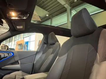 BMW X3 xDrive20 M-Sport Pano HUD AHK Harman e-Sitze