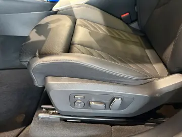 BMW X3 xDrive20 M-Sport Pano HUD AHK Harman e-Sitze