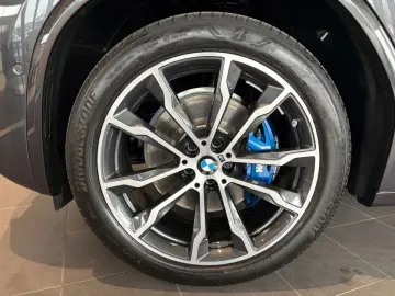 BMW X4 M40i AT Innovationsp. Sport Aut. Panorama RFT