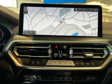 BMW X4 M40i AT Innovationsp. Sport Aut. Panorama RFT
