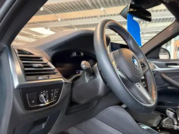 BMW X4 M40i AT Innovationsp. Sport Aut. Panorama RFT