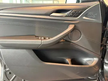 BMW X4 M40i AT Innovationsp. Sport Aut. Panorama RFT