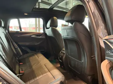 BMW X4 M40i AT Innovationsp. Sport Aut. Panorama RFT