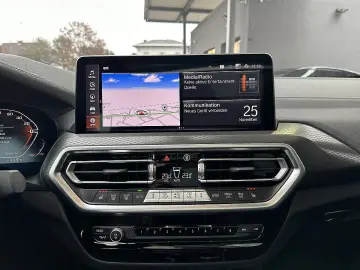 BMW X4 M40i Aut.   Laser   AHK   Pano   Head Up