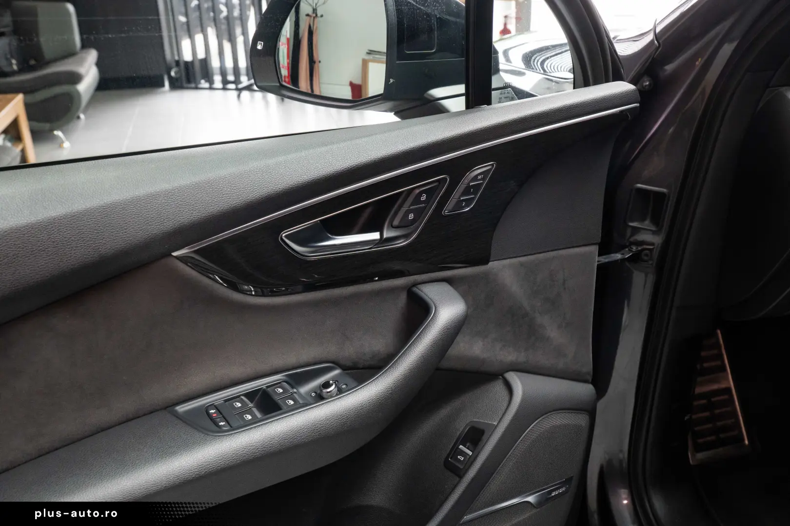 Audi Q7 50TDI Quattro  LED Matrix  7 Locuri  Hibrid