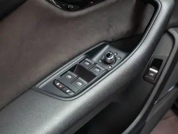 Audi Q7 50TDI Quattro  LED Matrix  7 Locuri  Hibrid