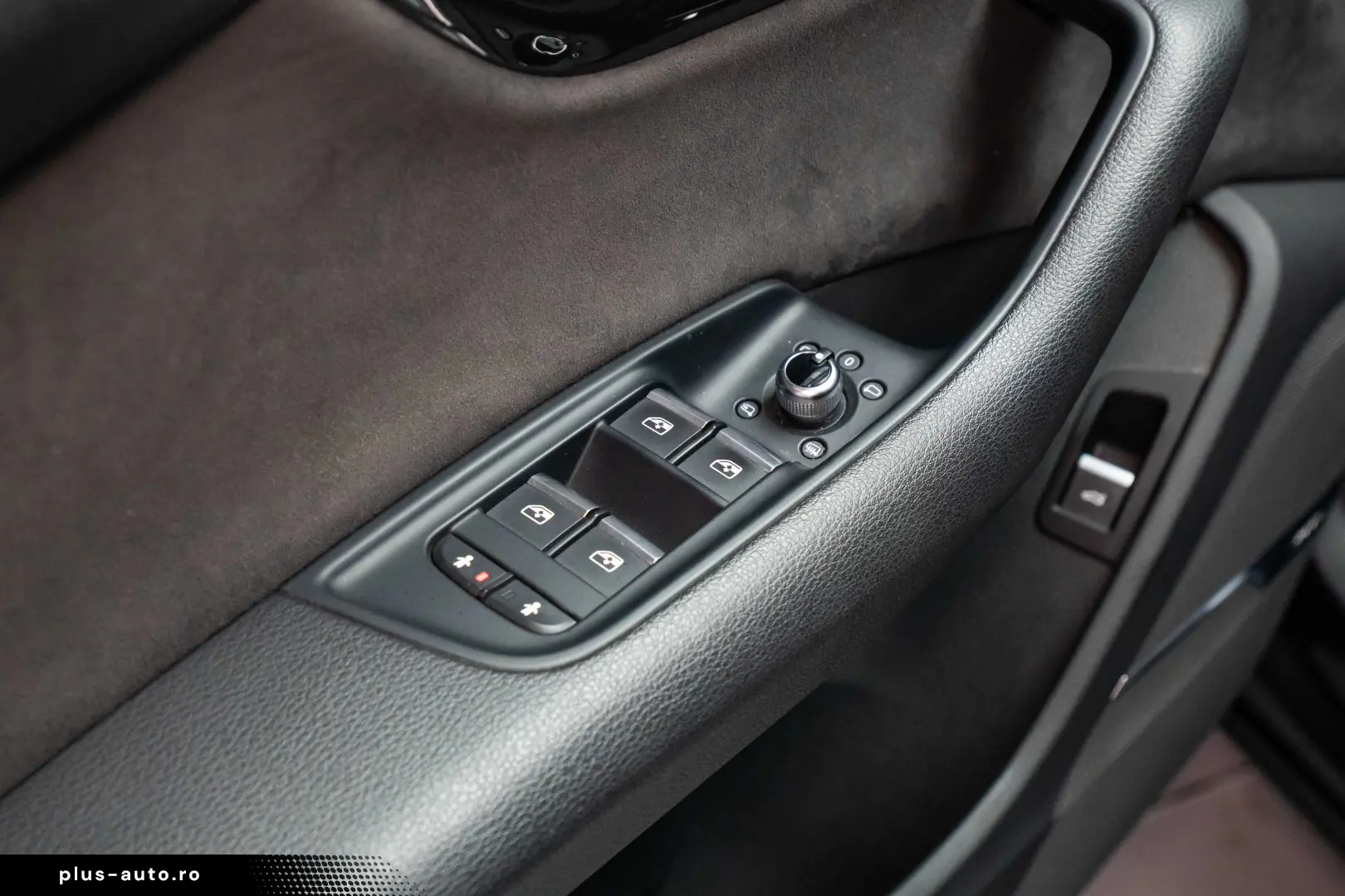 Audi Q7 50TDI Quattro  LED Matrix  7 Locuri  Hibrid