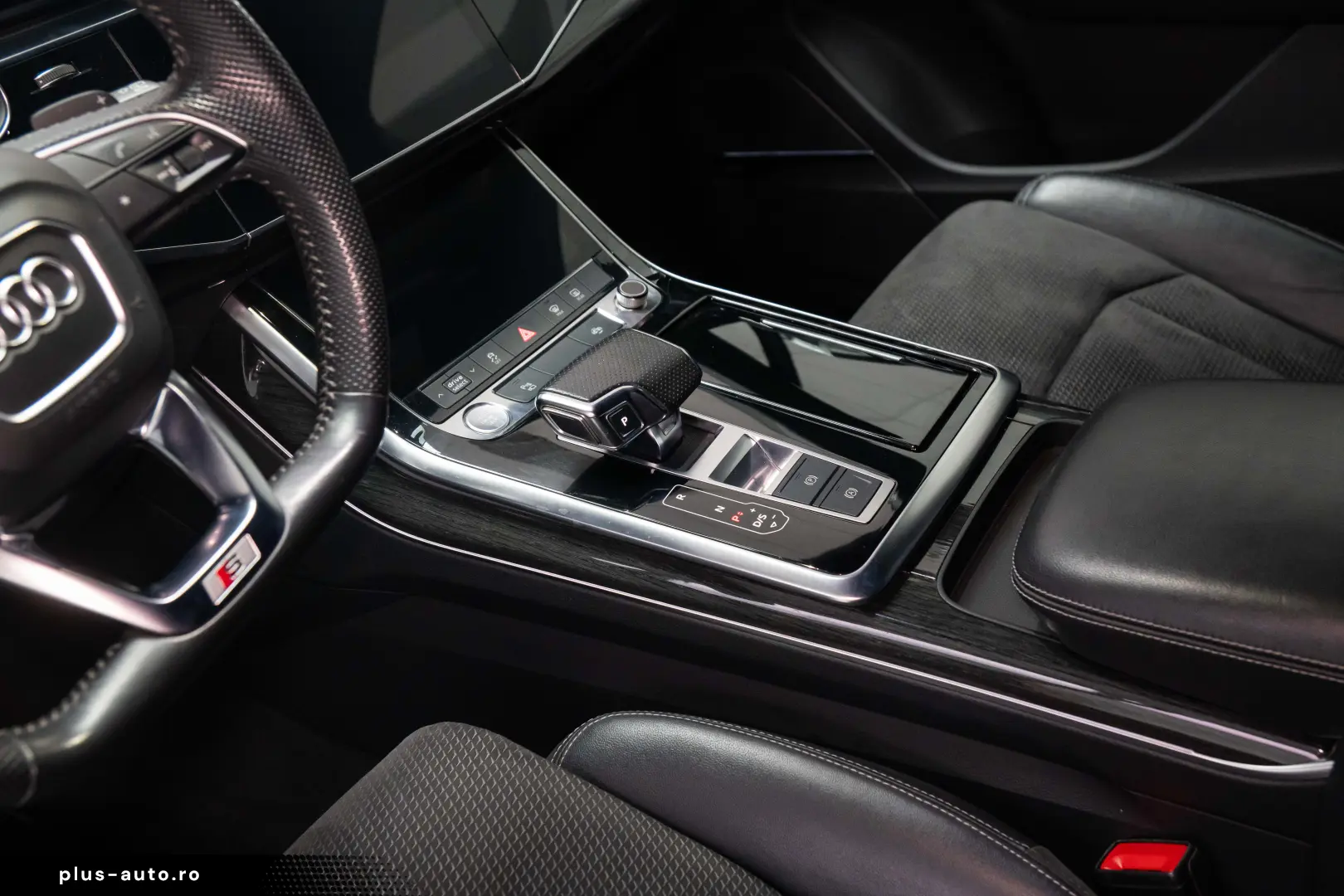 Audi Q7 50TDI Quattro  LED Matrix  7 Locuri  Hibrid