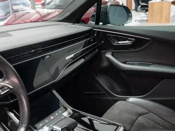 Audi Q7 50TDI Quattro  LED Matrix  7 Locuri  Hibrid