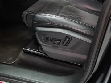 Audi Q7 50TDI Quattro  LED Matrix  7 Locuri  Hibrid