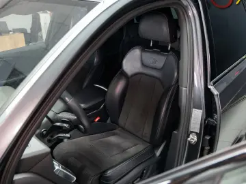 Audi Q7 50TDI Quattro  LED Matrix  7 Locuri  Hibrid