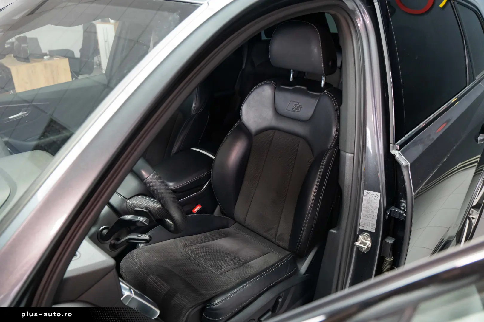 Audi Q7 50TDI Quattro  LED Matrix  7 Locuri  Hibrid