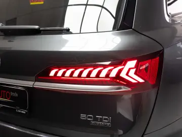 Audi Q7 50TDI Quattro  LED Matrix  7 Locuri  Hibrid