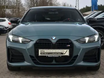 BMW M440i xDrive Coupé LiveCptProf.Harm Kard.ACC.360