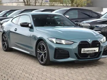 BMW M440i xDrive Coupé LiveCptProf.Harm Kard.ACC.360