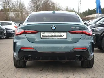 BMW M440i xDrive Coupé LiveCptProf.Harm Kard.ACC.360