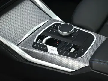 BMW M440i xDrive Coupé LiveCptProf.Harm Kard.ACC.360