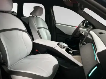 BMW iX3 50 xDrive M Sport