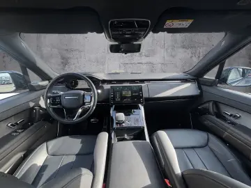 LAND ROVER Range Rover Sport D300 Dynamic HSE el. AHK Pano