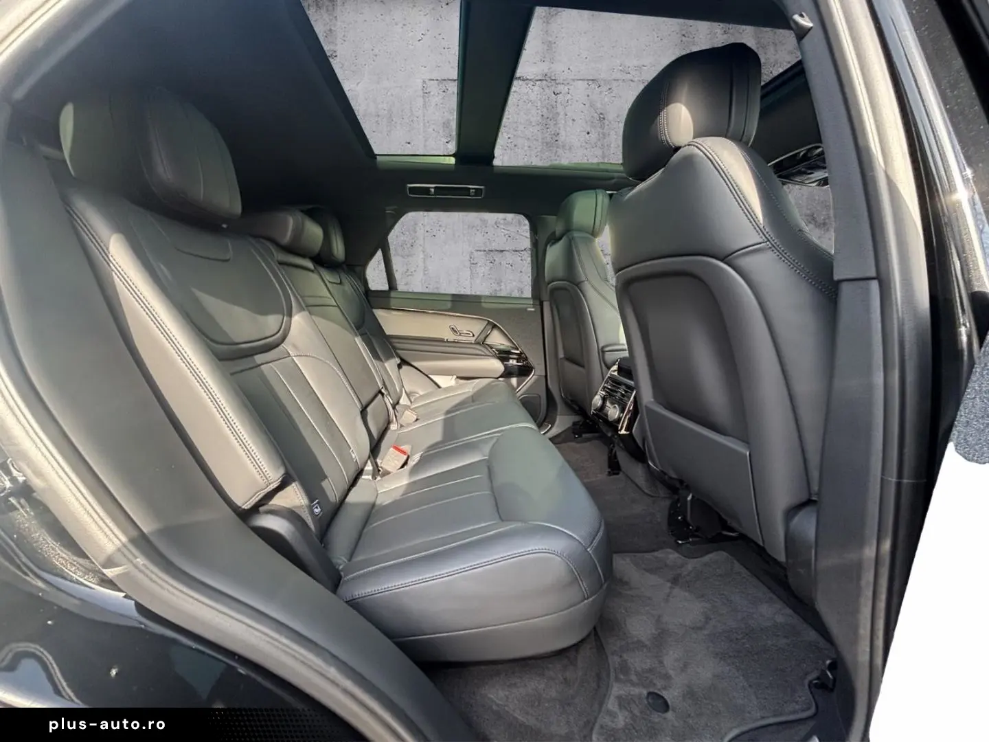 LAND ROVER Range Rover Sport D300 Dynamic HSE el. AHK Pano