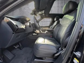 LAND ROVER Range Rover Sport D300 Dynamic HSE el. AHK Pano