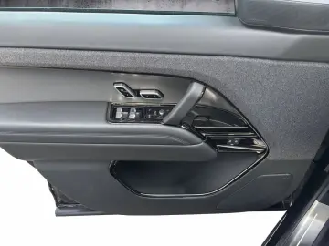 LAND ROVER Range Rover Sport D300 Dynamic HSE el. AHK Pano