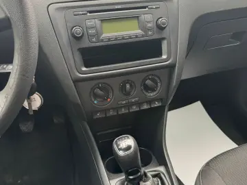 SKODA RAPID 2012 12 1.6