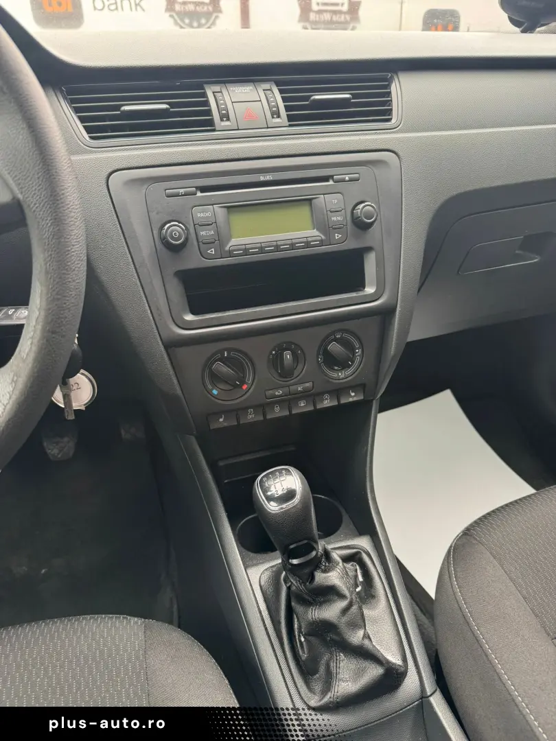 SKODA RAPID 2012 12 1.6