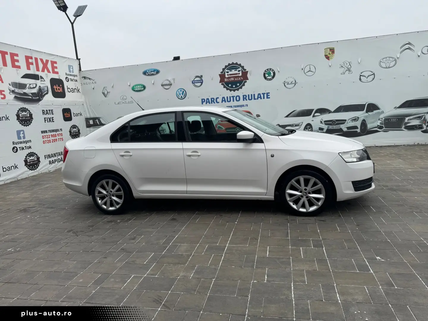 SKODA RAPID 2012 12 1.6