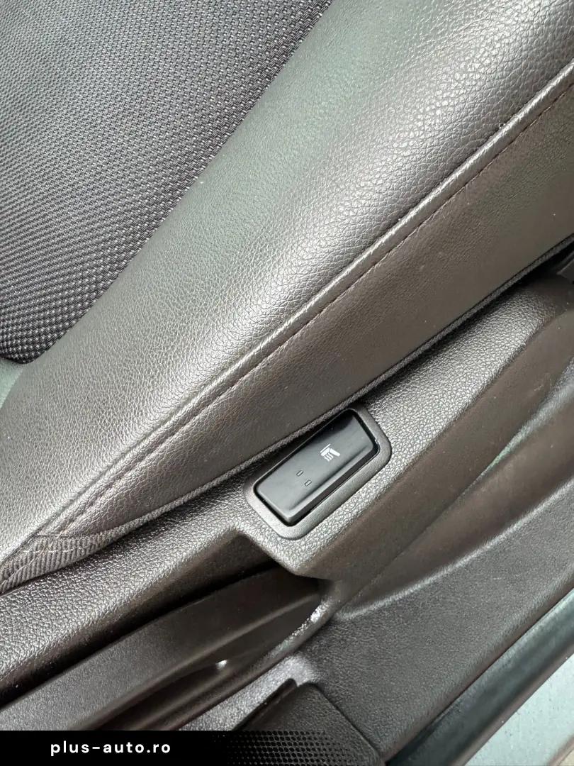 Renault Espace Initiale Paris 7Locuri