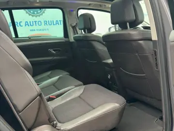 Renault Espace Initiale Paris 7Locuri