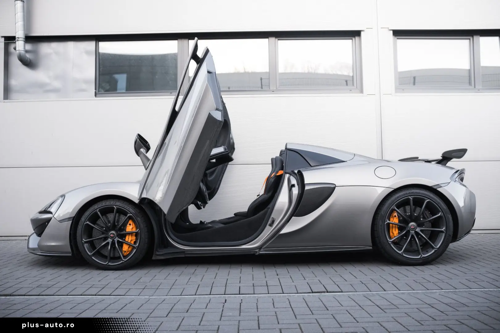 MCLAREN 570S Spider  Lift-el. Sitze-Kamera-B&W