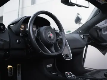 MCLAREN 570S Spider  Lift-el. Sitze-Kamera-B&W