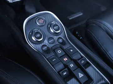 MCLAREN 570S Spider  Lift-el. Sitze-Kamera-B&W