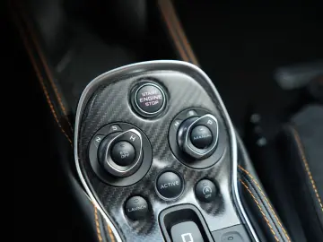 MCLAREN 570S Spider   Luxury Pack   B&W