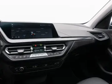 BMW 118i Sport Line Kamera DAB DriveAs HiFi Panorama